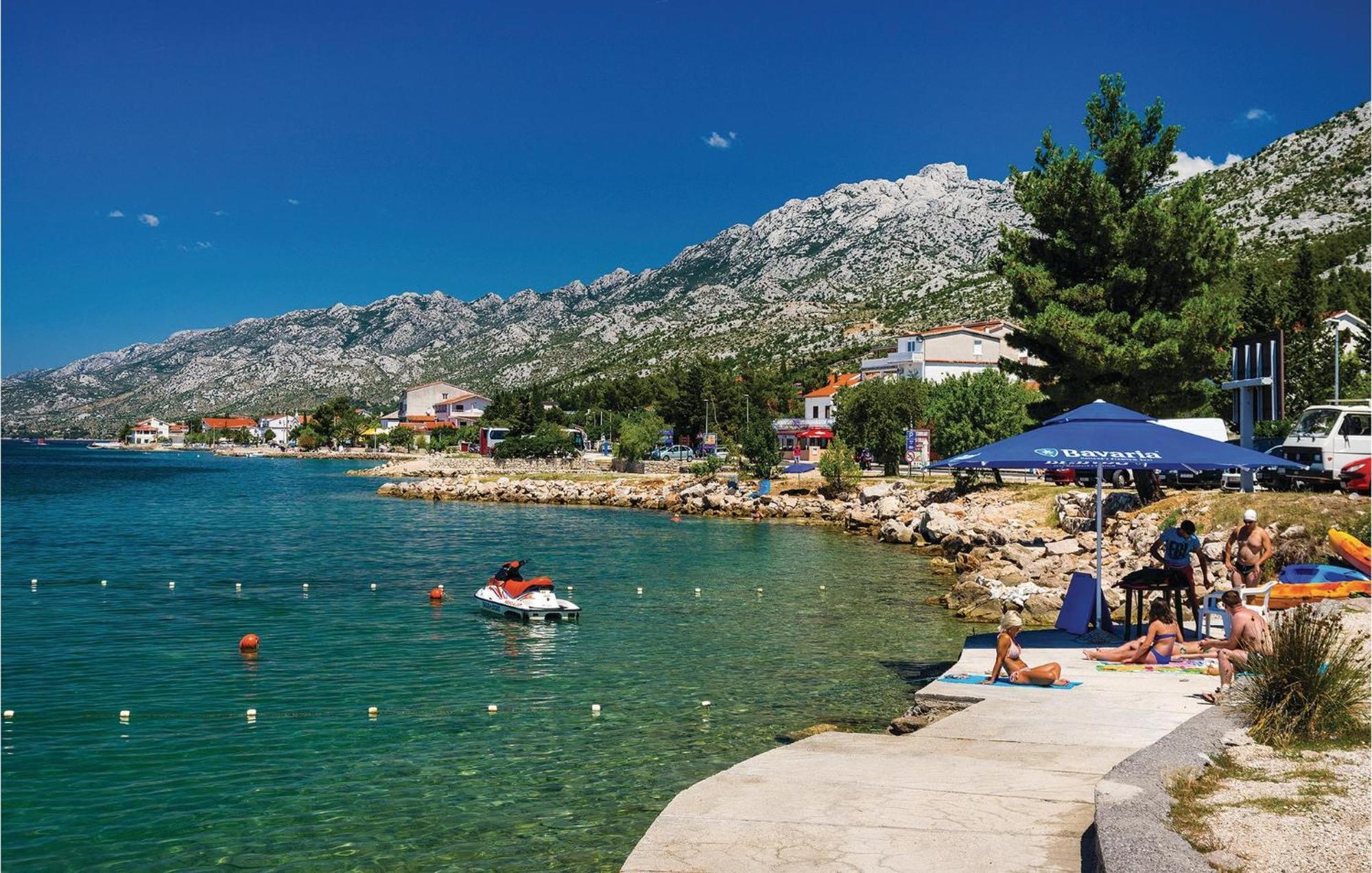 2 Bedroom Lovely Apartment In Starigrad Exterior photo